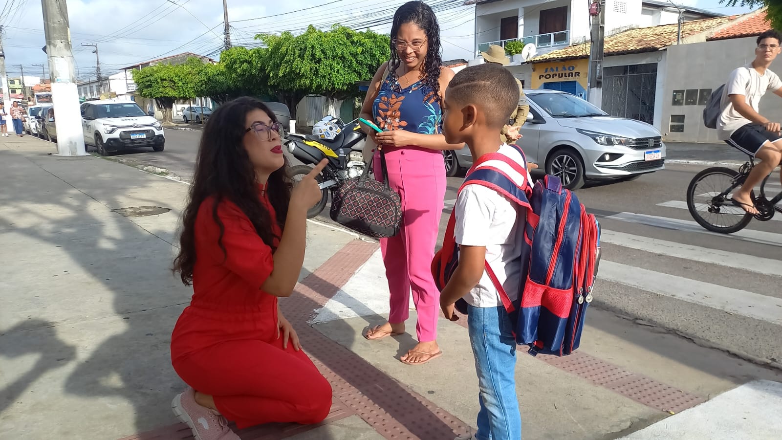 SMTT realiza campanha educativa para um trânsito mais seguro na volta às aulas da rede municipal - SMTT Aracaju